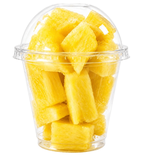 Vaso de piña natural cortada en trozos